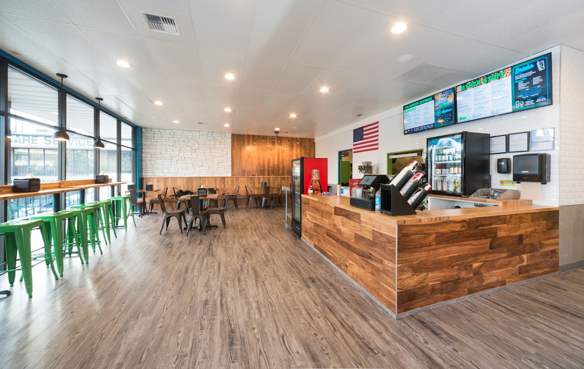 206 Burger Co. ( Lower Queen Ann )